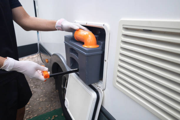 Best Construction site porta potty rental  in Lovington, IL
